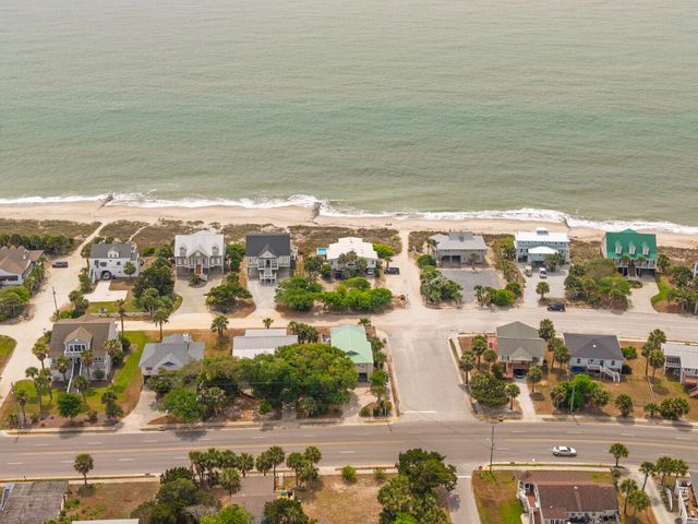 2708 Palmetto Boulevard, Edisto Beach, SC 29438
