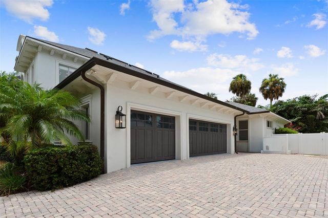 4406 W AZEELE STREET, Tampa, FL 33609