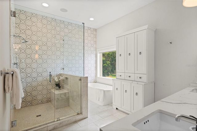 4406 W AZEELE STREET, Tampa, FL 33609