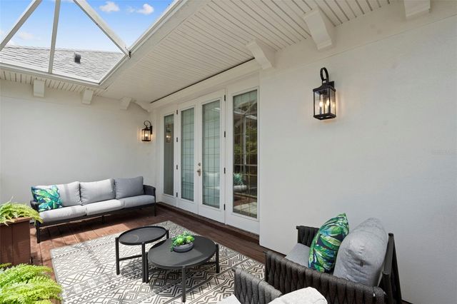 4406 W AZEELE STREET, Tampa, FL 33609