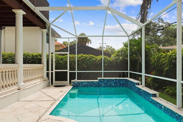 4406 W AZEELE STREET, Tampa, FL 33609