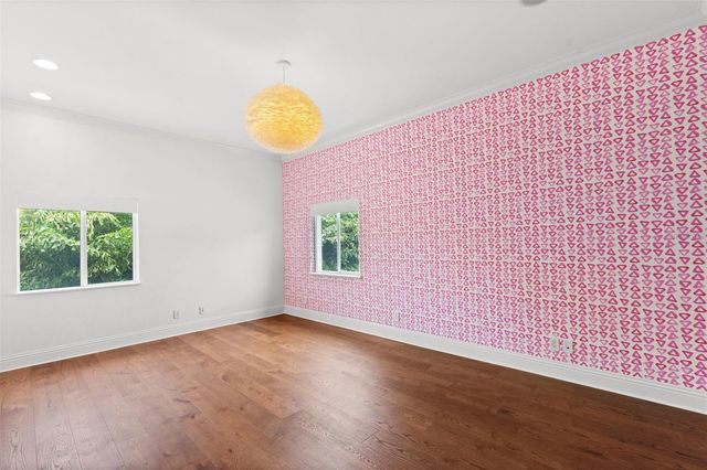 4406 W AZEELE STREET, Tampa, FL 33609
