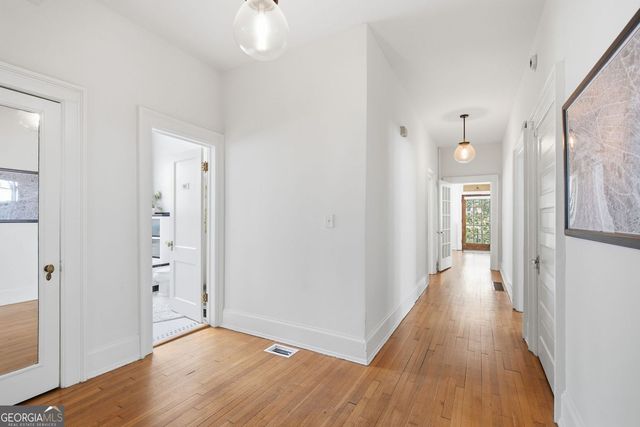 1146 St Augustine Place NE, Atlanta, GA 30306