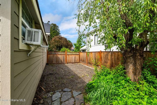 821 Poplar ST, Sandpoint, ID 83864