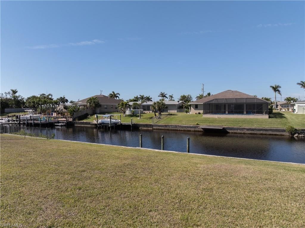 Image 23 of property listing at 3102 SE 18th AVE, Cape Coral, FL 33904