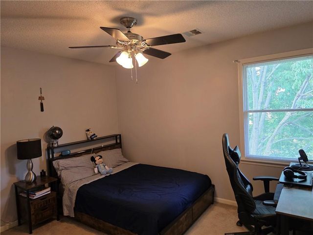 17460 W 158th Street, Olathe, KS 66062