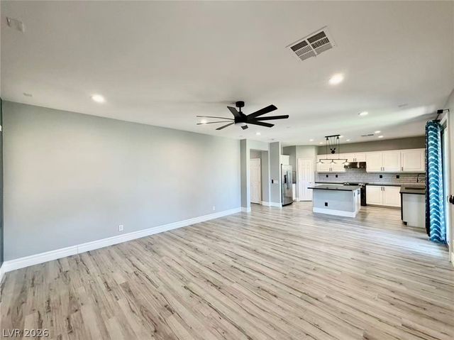 135 Tall Ruff Drive, Las Vegas, NV 89148