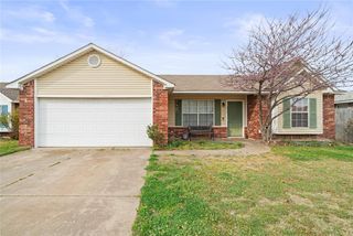 936 NW 15th Street, Moore, OK 73160