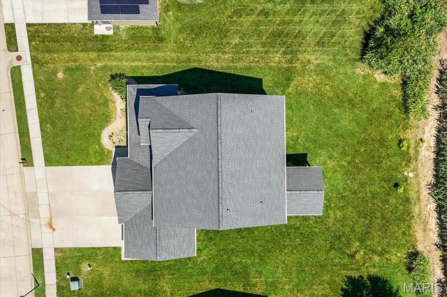 748 Seagate Drive, O'fallon, IL 62269