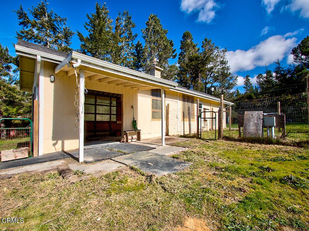 Image 31 of property listing at 14100 Prairie Way, Mendocino, CA 95460