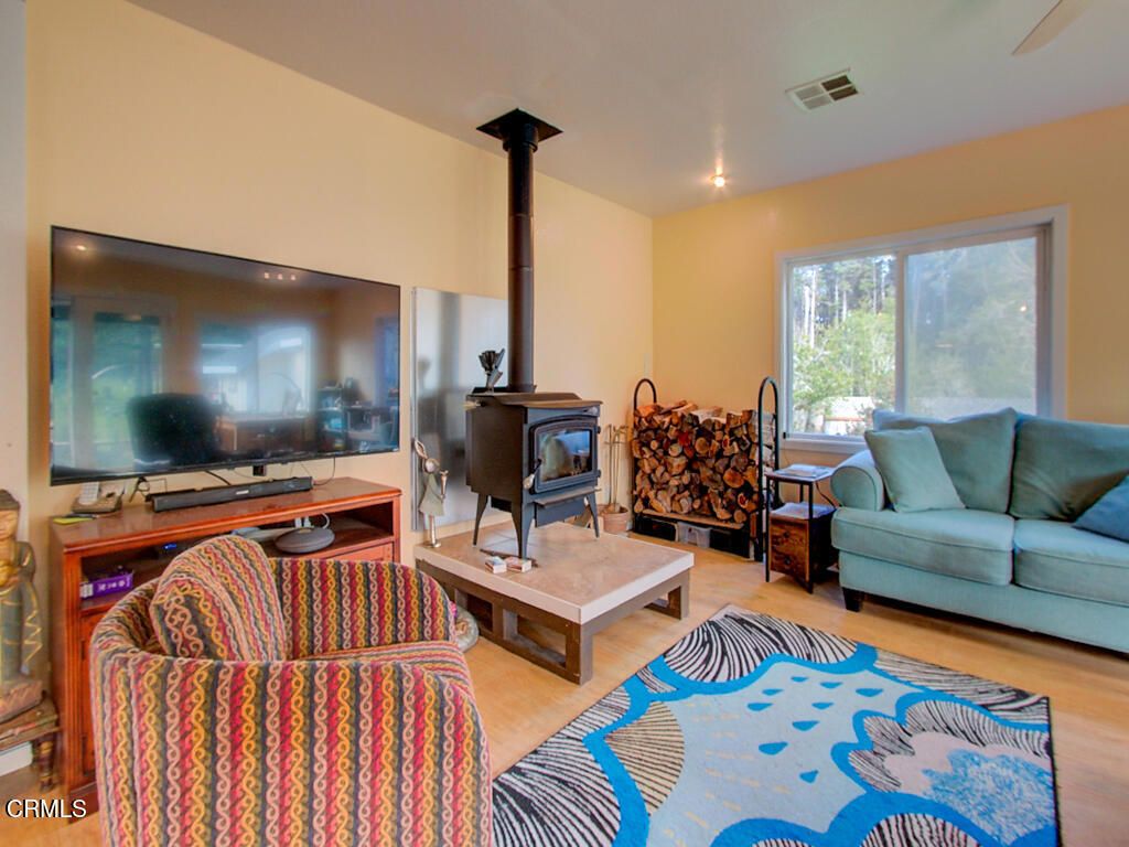 Image 4 of property listing at 14100 Prairie Way, Mendocino, CA 95460