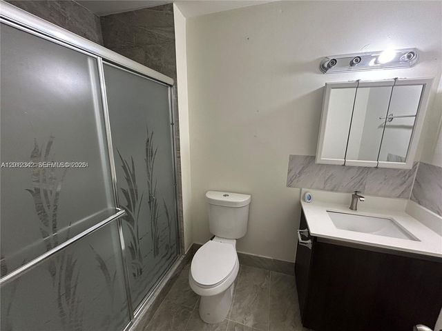 29 Madrid Ln 8-9, Davie, FL 33324
