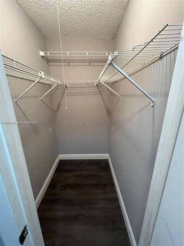 29 Madrid Ln 8-9, Davie, FL 33324