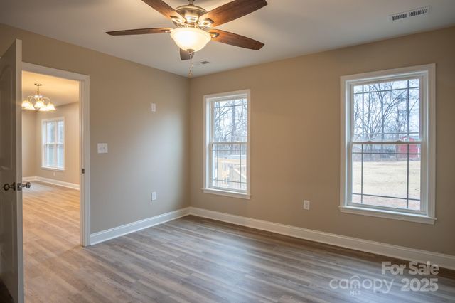 1818 Maple Lane, Lincolnton, NC 28092