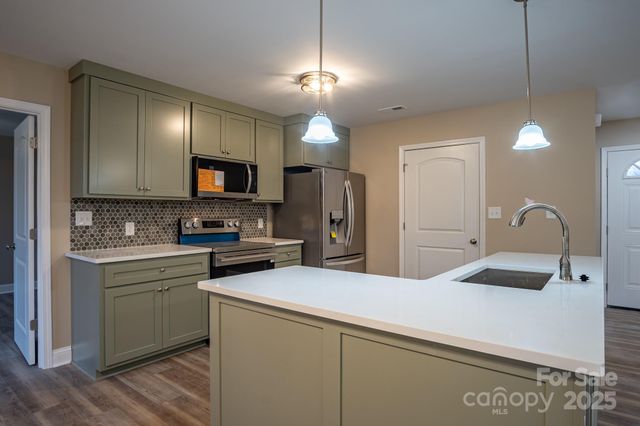 1818 Maple Lane, Lincolnton, NC 28092