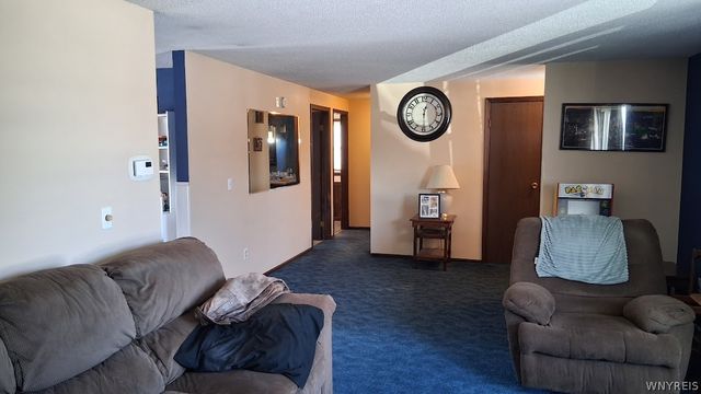 92 Lindhurst Drive, Lockport City, NY 14094