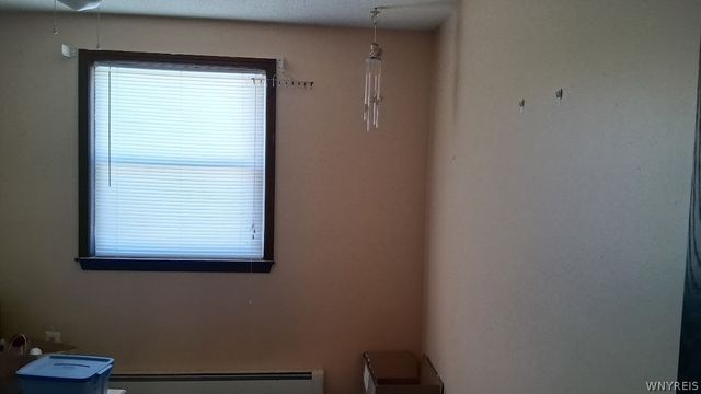 92 Lindhurst Drive, Lockport City, NY 14094