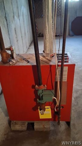 92 Lindhurst Drive, Lockport City, NY 14094