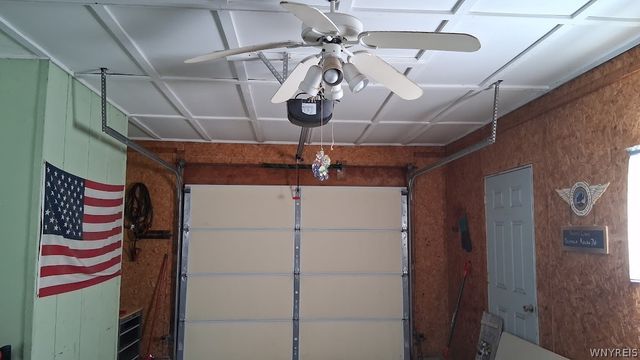 92 Lindhurst Drive, Lockport City, NY 14094