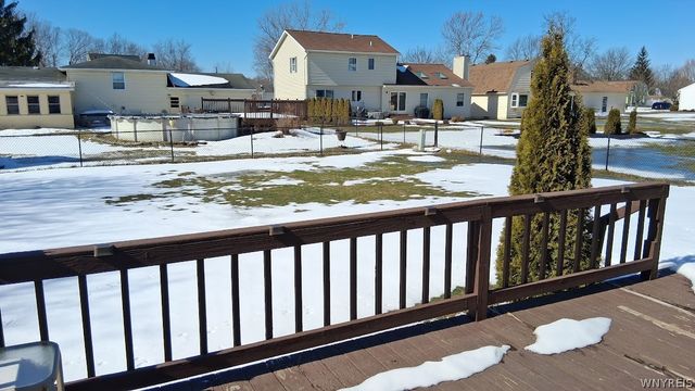 92 Lindhurst Drive, Lockport City, NY 14094