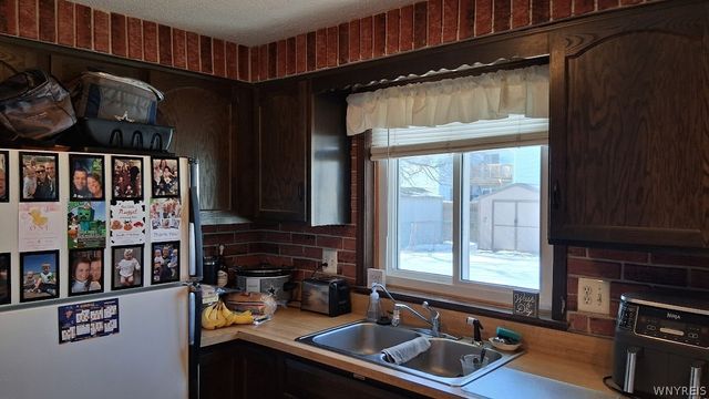 92 Lindhurst Drive, Lockport City, NY 14094