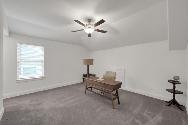 1067 Lakemont Bend Lane, Pinehurst, TX 77362