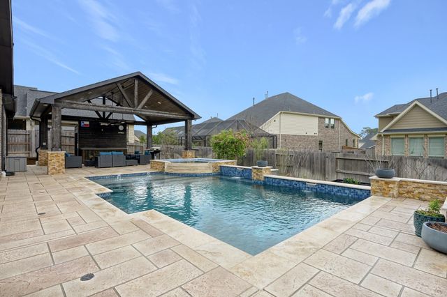 1067 Lakemont Bend Lane, Pinehurst, TX 77362