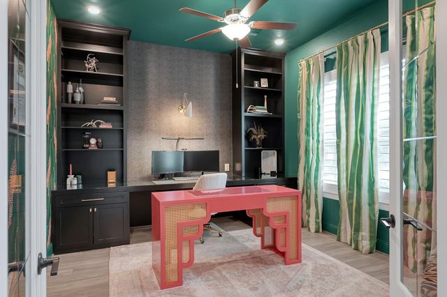 1067 Lakemont Bend Lane, Pinehurst, TX 77362