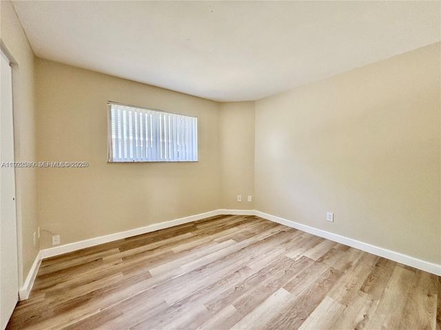 3449 NW 44th St 101, Oakland Park, FL 33309