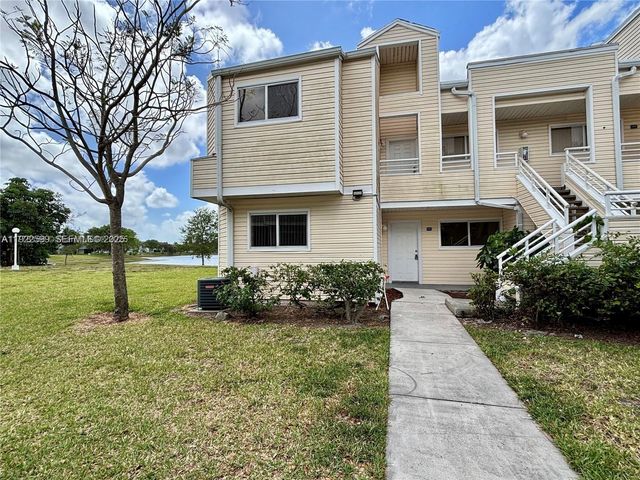3449 NW 44th St 101, Oakland Park, FL 33309