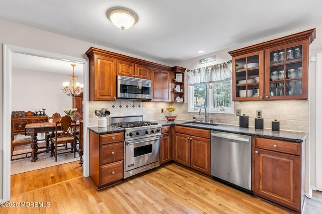 211 Yale Drive, Lincroft, NJ 07738