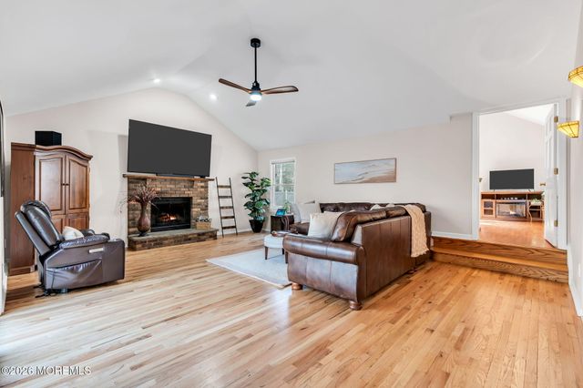 211 Yale Drive, Lincroft, NJ 07738