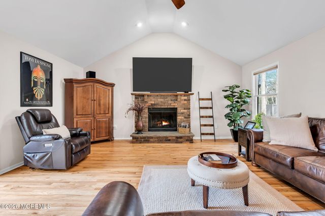 211 Yale Drive, Lincroft, NJ 07738