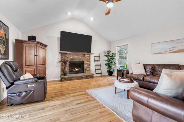 211 Yale Drive, Lincroft, NJ 07738