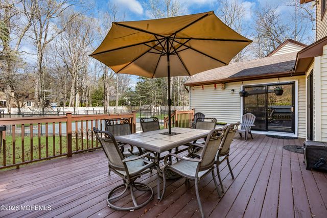 211 Yale Drive, Lincroft, NJ 07738