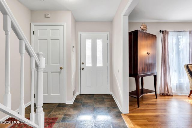 211 Yale Drive, Lincroft, NJ 07738