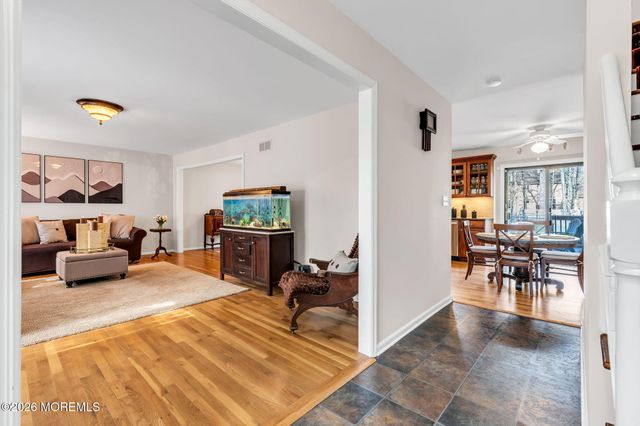 211 Yale Drive, Lincroft, NJ 07738