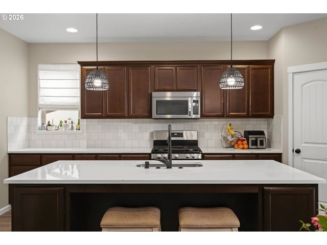 1104 Nw 3RD Ct, Battle Ground, WA 98604