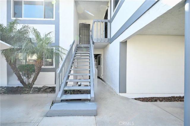 4197 Farquhar Avenue, Los Alamitos, CA 90720