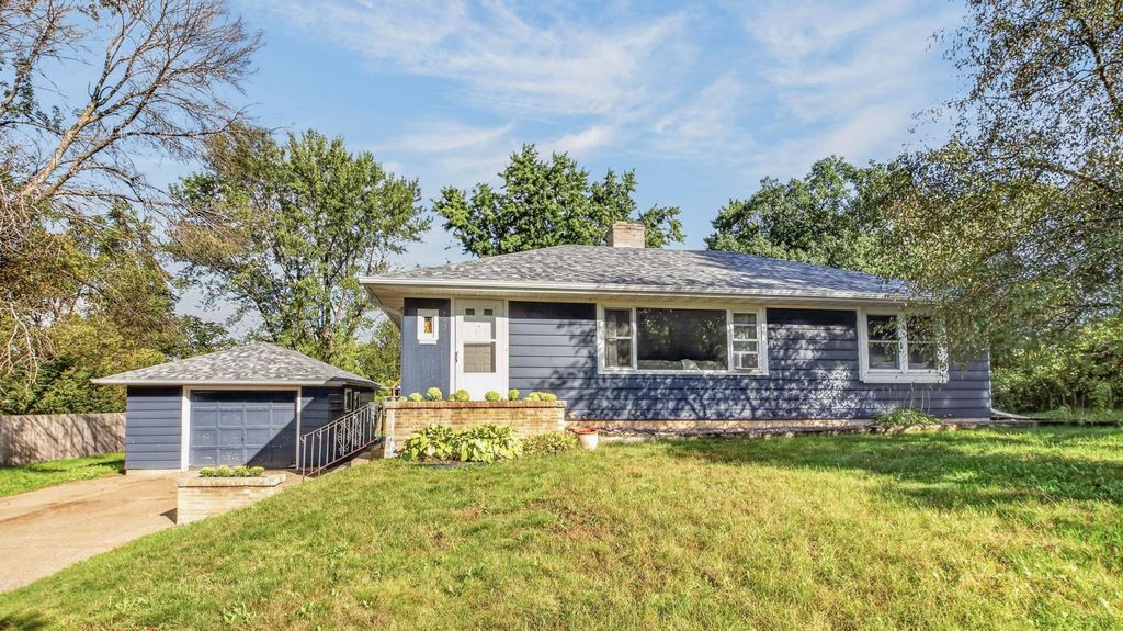 2137 14th Street, Eau Claire, WI 54703