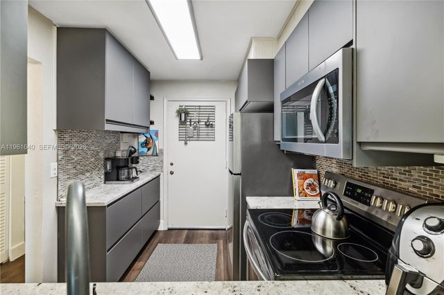 1020 Meridian Ave 403, Miami Beach, FL 33139