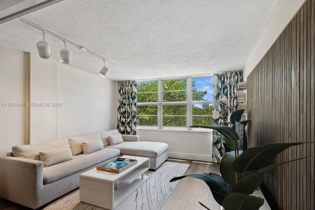 1020 Meridian Ave 403, Miami Beach, FL 33139