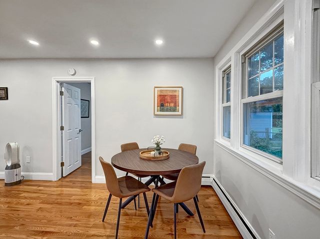 190 W Plain St, Wayland, MA 01778