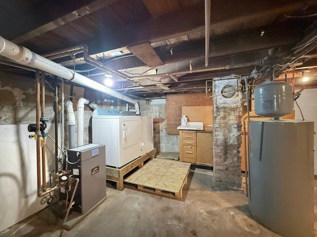 190 W Plain St, Wayland, MA 01778