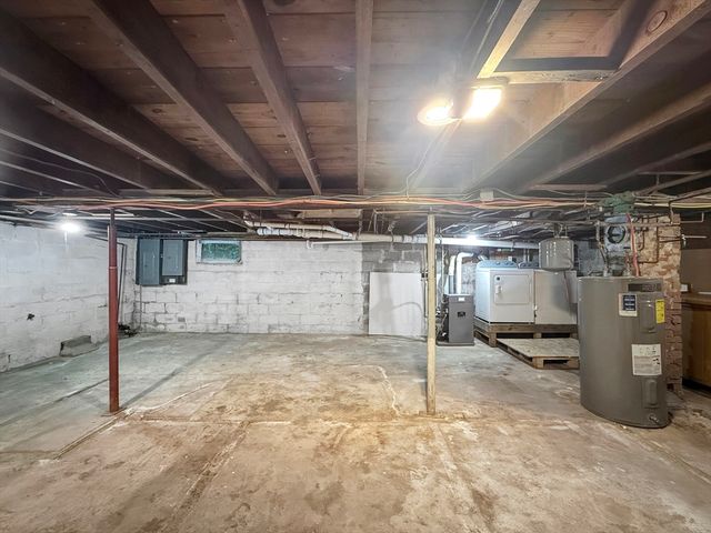 190 W Plain St, Wayland, MA 01778