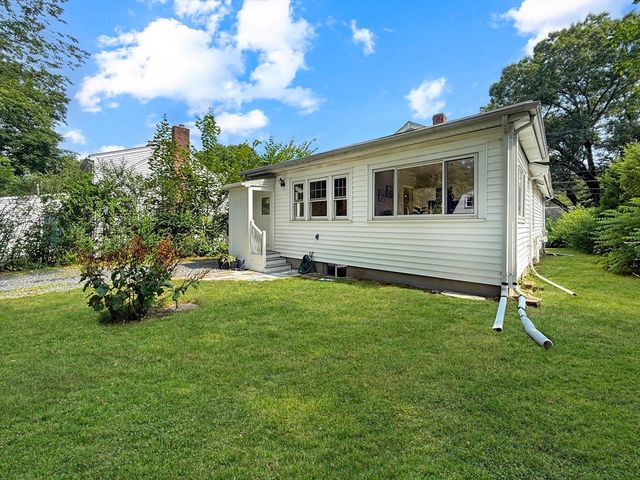 190 W Plain St, Wayland, MA 01778