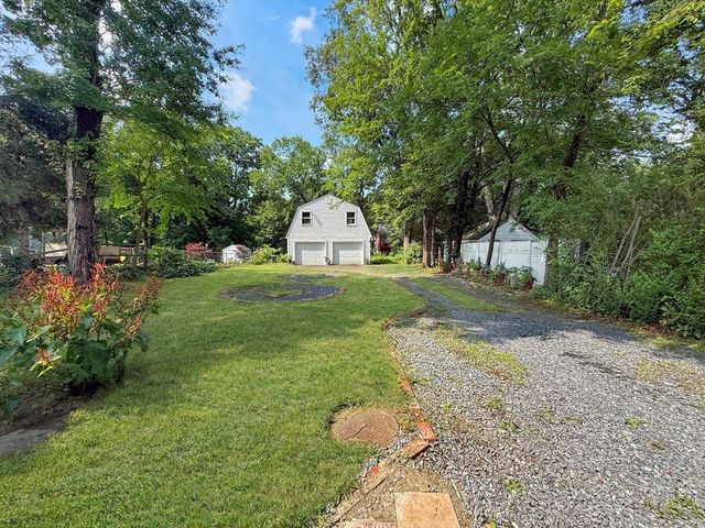 190 W Plain St, Wayland, MA 01778