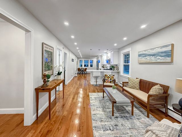 190 W Plain St, Wayland, MA 01778