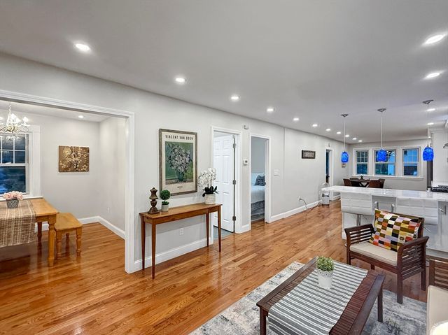 190 W Plain St, Wayland, MA 01778