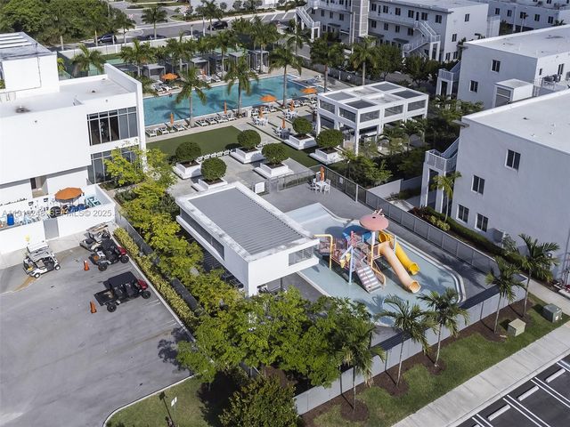 10270 NW 66th St 110, Doral, FL 33178